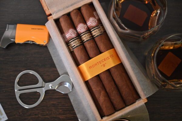 蒙特克里斯托 2005年限量版（Montecristo D Edición Limitada 2005）雪茄