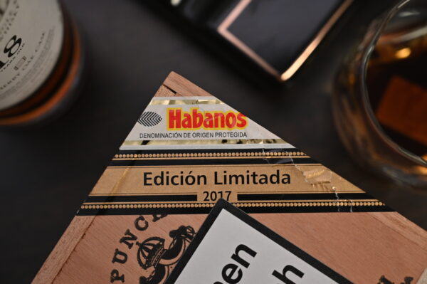 潘趣雷吉欧（Punch Regios de Punch Edición Limitada 2017）