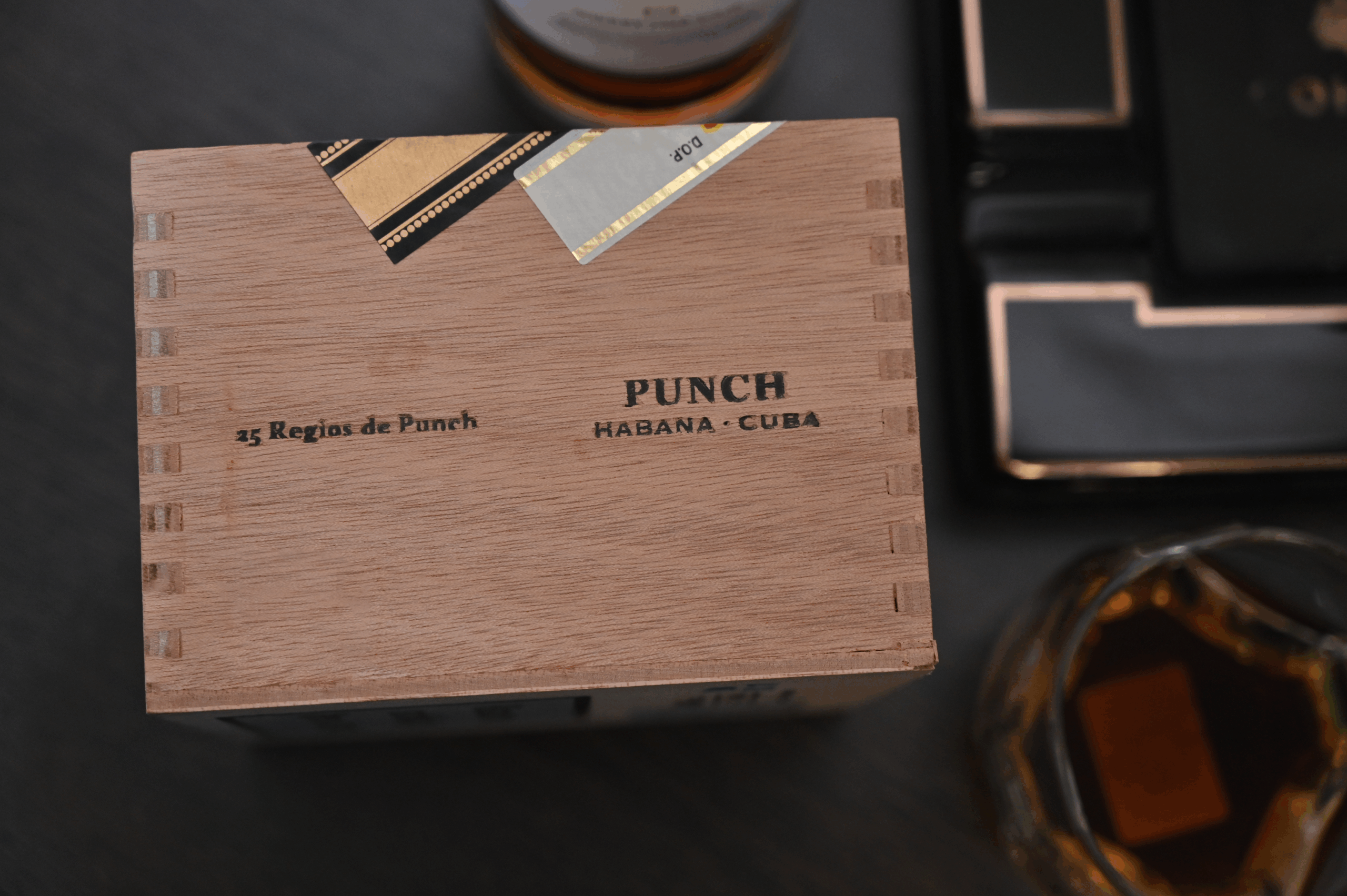 潘趣雷吉欧（Punch Regios de Punch Edición Limitada 2017）