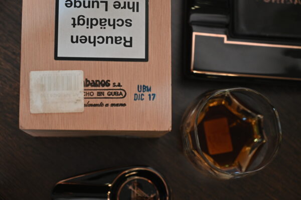 潘趣雷吉欧（Punch Regios de Punch Edición Limitada 2017）