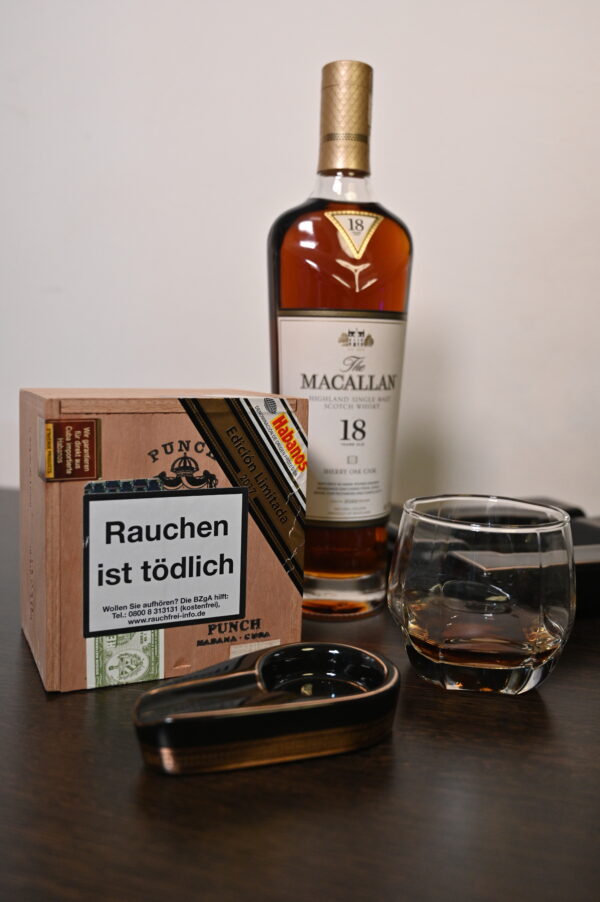 潘趣雷吉欧（Punch Regios de Punch Edición Limitada 2017）