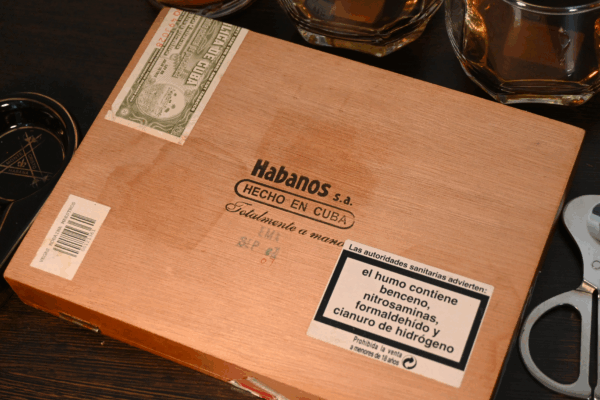 罗宾纳 西班牙地区限量版（Vegas Robaina Maestros Regional Edition Spain）雪茄