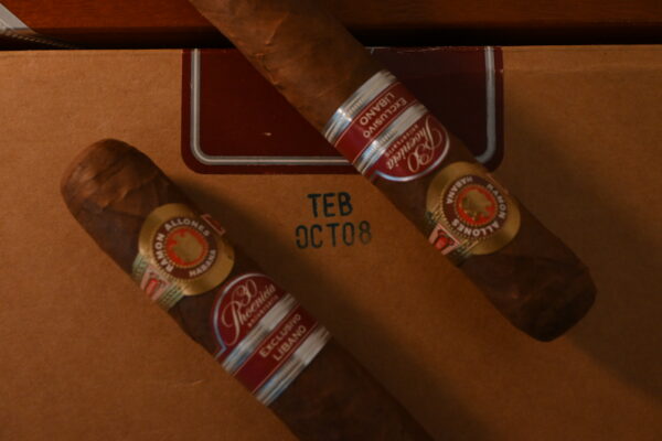 雷蒙阿隆黎巴嫩地线（Ramon Allones Línea Líbano）