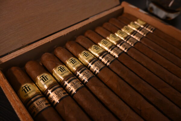 特立尼达 2007年限量版（Trinidad Ingenios Edición Limitada 2007）雪茄